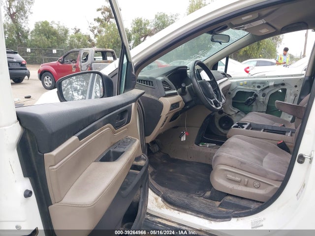 Honda ODYSSEY EX 2019 5FNRL6H59KB030796 Image 5
