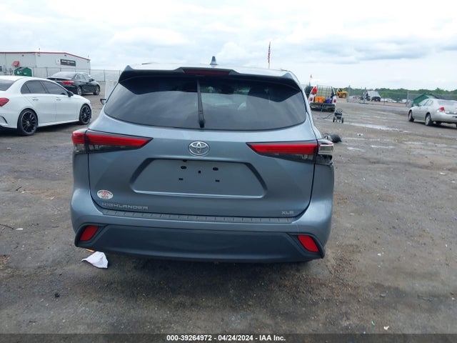 Toyota Highlander Xle 2022 5TDGZRAH6NS102033 Image 15