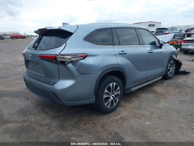 Toyota Highlander Xle 2022 5TDGZRAH6NS102033 Image 4