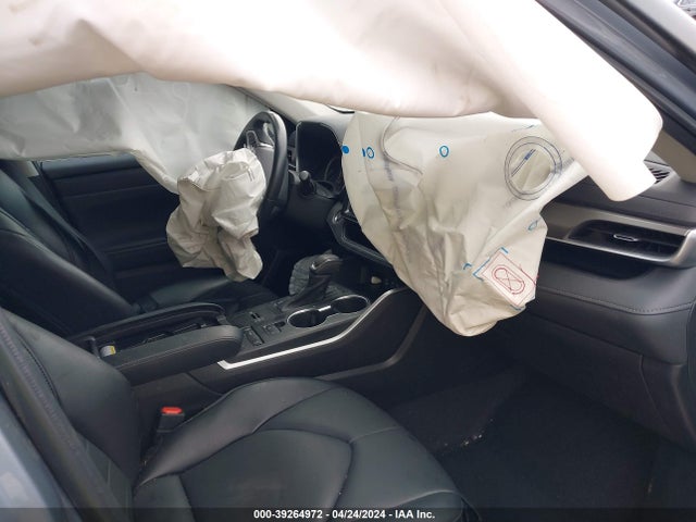 Toyota Highlander Xle 2022 5TDGZRAH6NS102033 Image 5