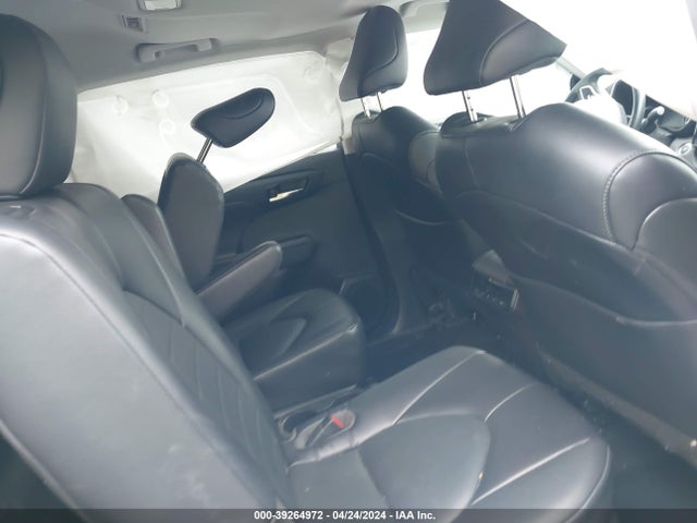 Toyota Highlander Xle 2022 5TDGZRAH6NS102033 Image 8