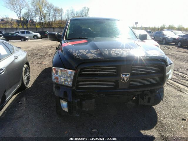 1C6RR7FG2KS641787 RAM 1500 Classic Express Quad Cab 4x4 6'4 Box