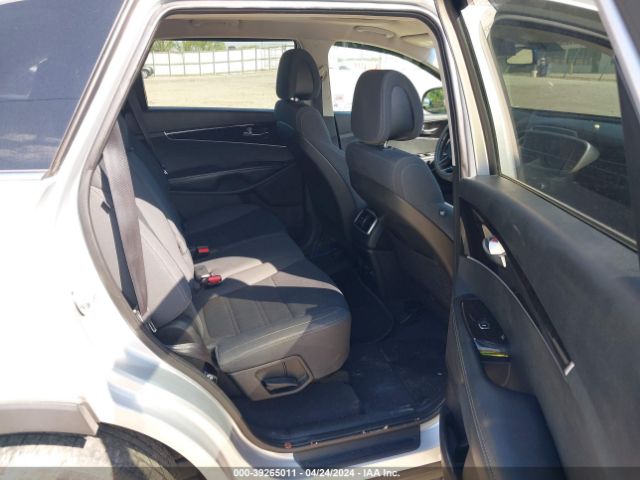 5XYPGDA31GG090676 KIA Sorento 2.4l Lx
