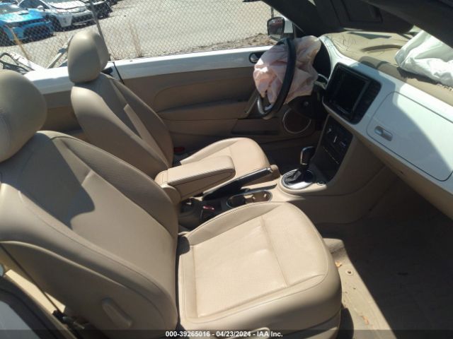 3VW507AT9FM813945 Volkswagen Beetle 1.8t