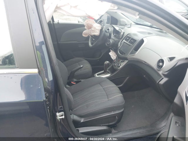 Chevrolet Sonic Lt Auto 2015 1G1JC6SG0F4211802 Image 3