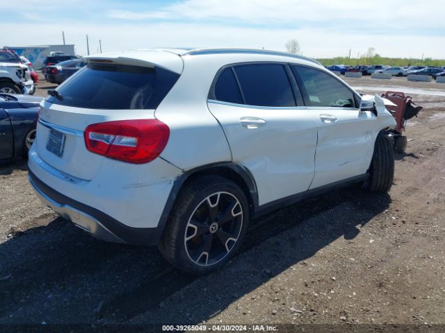 WDCTG4EB0KU017669 Mercedes-Benz GLA 250