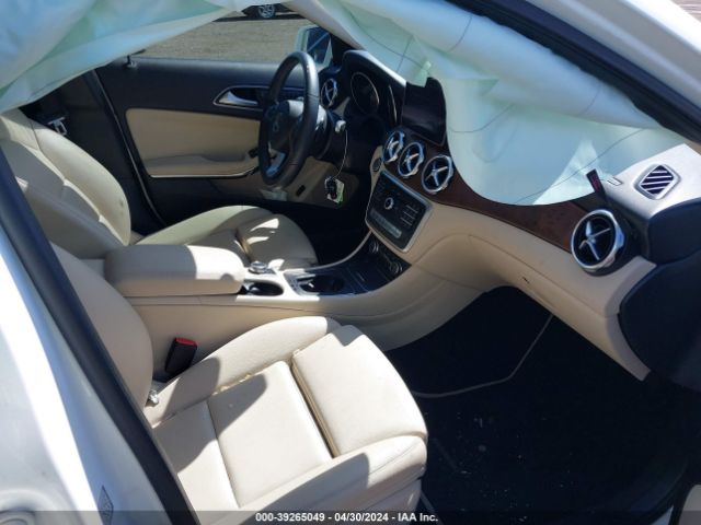 WDCTG4EB0KU017669 Mercedes-Benz GLA 250