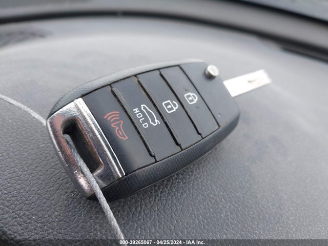 KIA Optima Lx 2019 5XXGT4L38KG277418 Image 11
