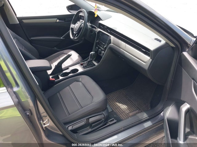 1VWSA7A39MC005190 Volkswagen Passat 2.0t Se