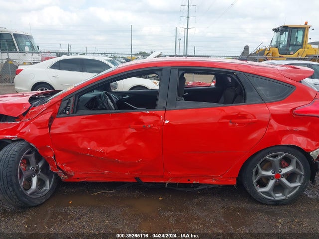 Ford FOCUS ST 2017 1FADP3L90HL315339 Image 14