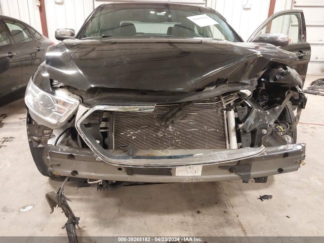 1FAHP2F8XFG171061 Ford Taurus Limited