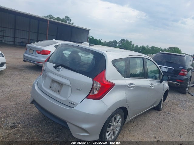 Nissan Versa Note Sv 2018 3N1CE2CP7JL359615 Image 4