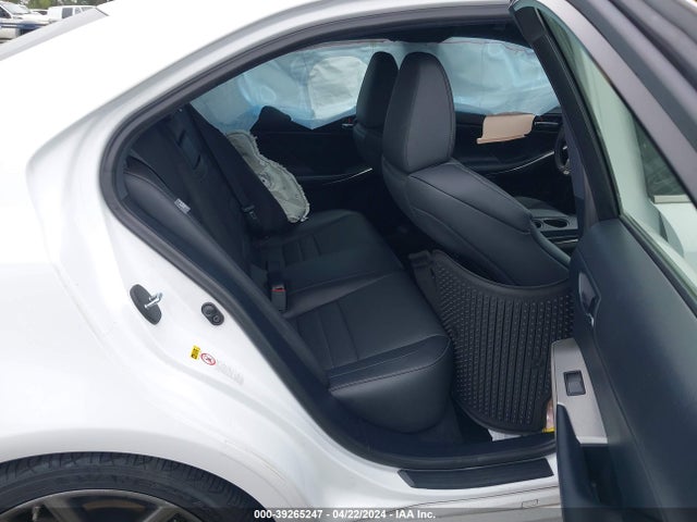 Lexus IS 200T 2016 JTHBA1D29G5021366 Image 24