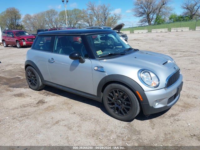 2007 MINI COOPER S WMWMF73507TT83508 Photo 0