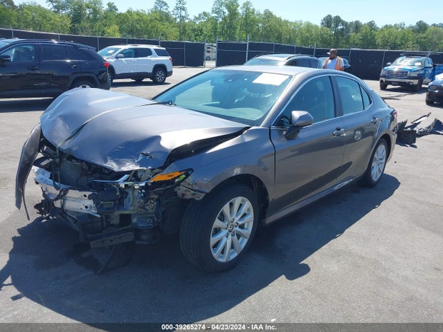Toyota CAMRY LE 2020 4T1L11AK8LU990811 Image 2