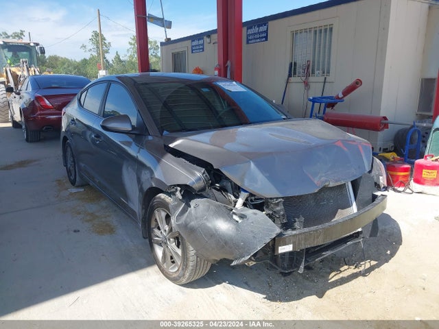 2018 5NPD84LF7JH367418 main image