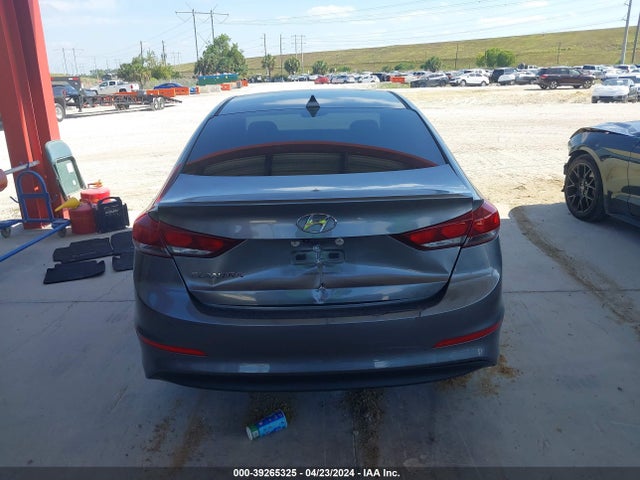 Hyundai Elantra Value Edition 2018 5NPD84LF7JH367418 Image 17