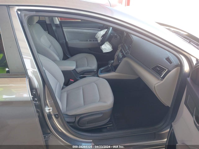 Hyundai Elantra Value Edition 2018 5NPD84LF7JH367418 Image 5