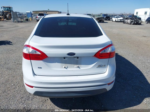 Ford FIESTA SE 2018 3FADP4BJ6JM144375 Image 17