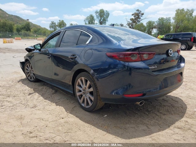 Mazda Mazda3 Preferred Package 2020 3MZBPADL8LM127897 Image 3