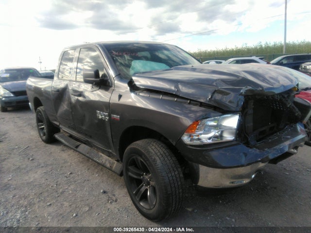 2015 1C6RR7FT8FS743775 main image