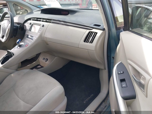 2014 Toyota Prius Two მანქანა იყიდება აუქციონზე, vin: JTDKN3DU1E1804916, აუქციონის ნომერი: 39265447