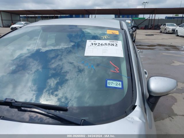 3FADP4BJ9FM199166 Ford FIESTA SE