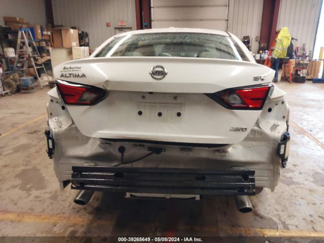 1N4BL4DW5KN302093 Nissan Altima 2.5 Sv