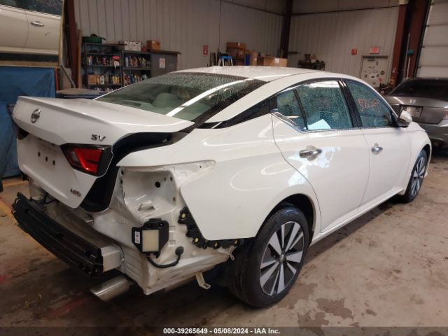 1N4BL4DW5KN302093 Nissan Altima 2.5 Sv