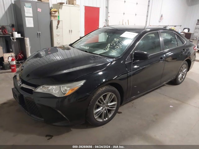 Toyota CAMRY SE 2015 4T1BF1FK4FU013658 Image 2