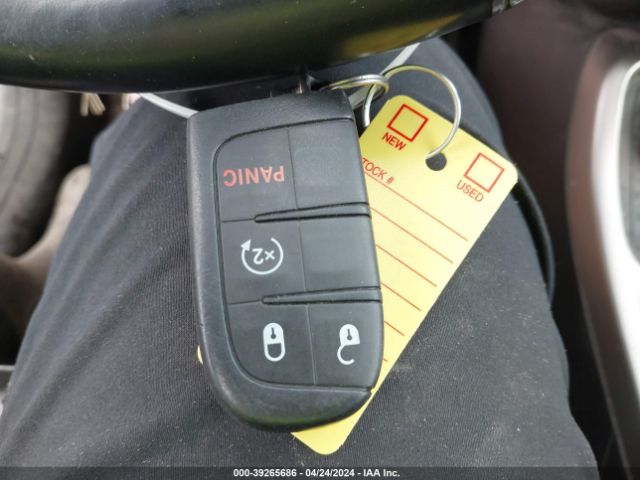 3C4NJDBB4KT767977 Jeep Compass Latitude 4x4