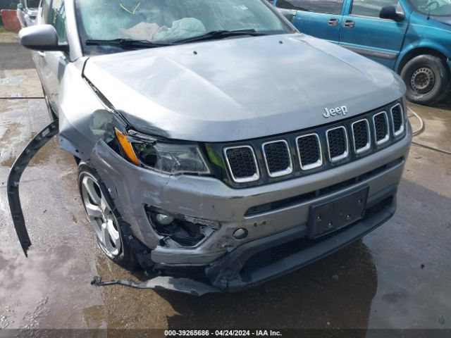 3C4NJDBB4KT767977 Jeep Compass Latitude 4x4