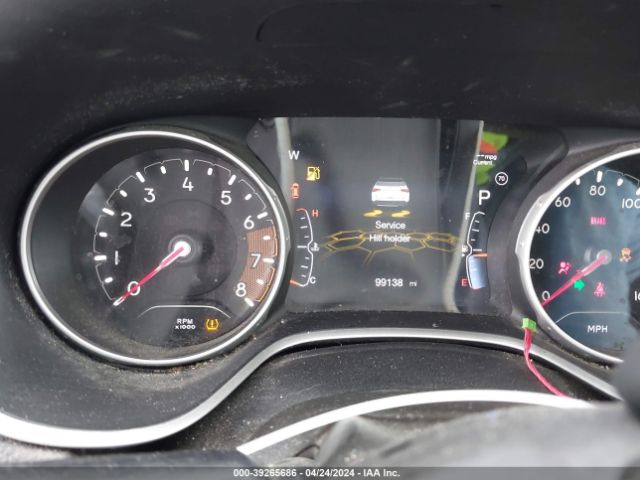 3C4NJDBB4KT767977 Jeep Compass Latitude 4x4
