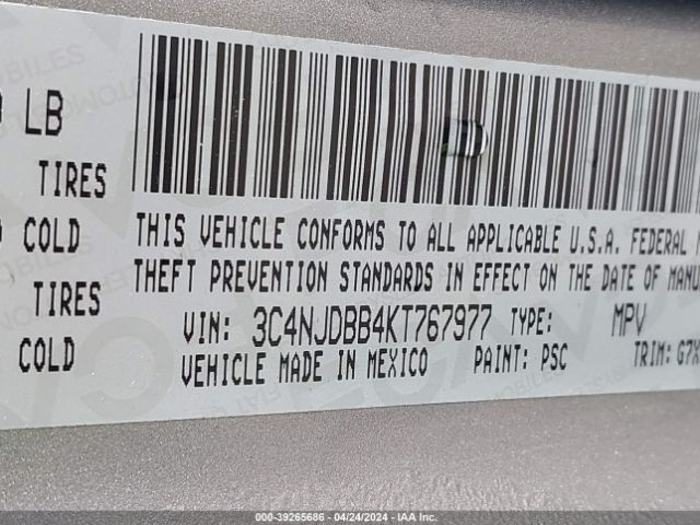 3C4NJDBB4KT767977 Jeep Compass Latitude 4x4