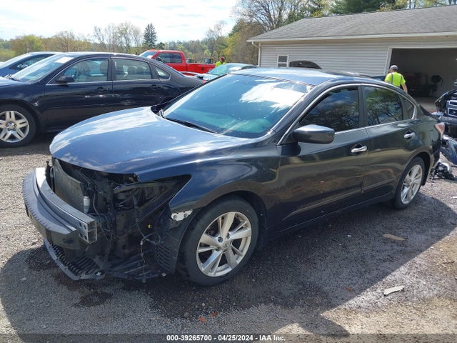Nissan Altima 2.5 Sv 2015 1N4AL3AP8FC218161 Image 2