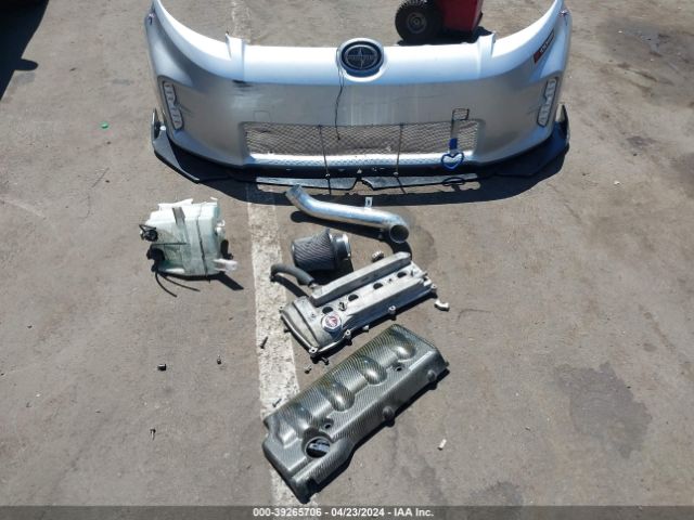 JTLZE4FE5FJ070605 Scion XB