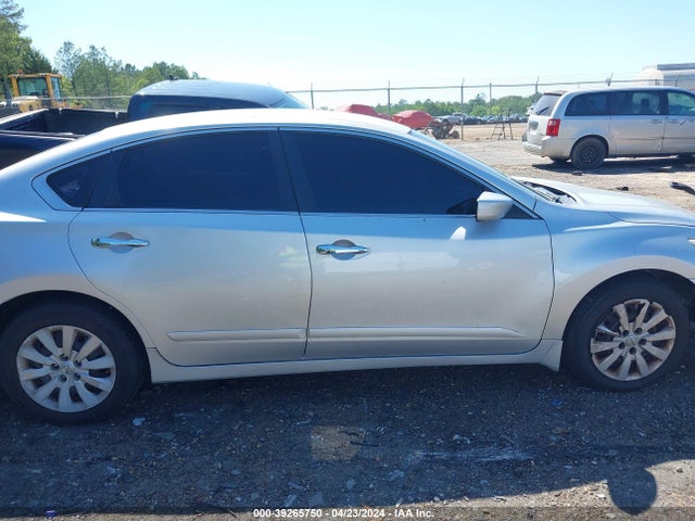 Nissan Altima 2.5 S 2014 1N4AL3AP7EN226108 Image 14