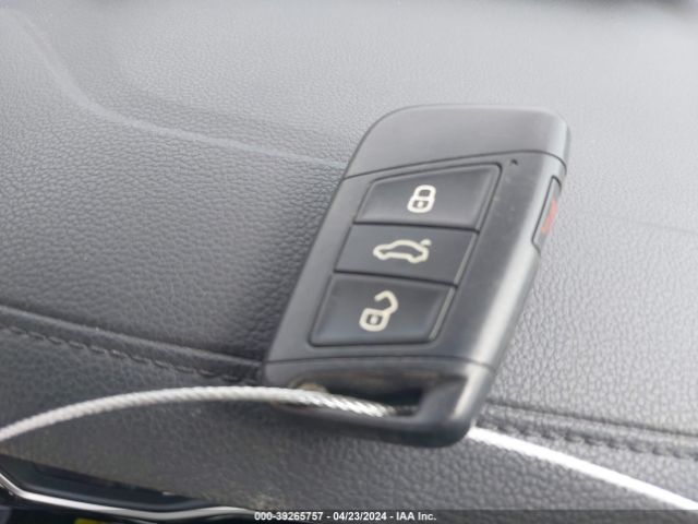 3VWN57BU2LM026047 Volkswagen Jetta 1.4t R-line/1.4t S