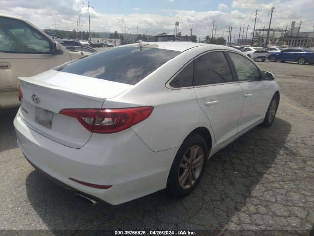 Hyundai SONATA SE 2016 5NPE24AF3GH267172 Image 4
