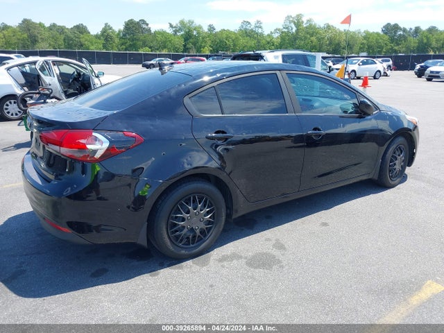 KIA FORTE LX 2018 3KPFK4A78JE256967 Image 4