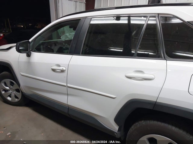 Toyota RAV4 LE 2019 2T3H1RFV2KC012450 Image 14