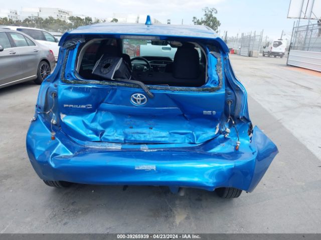 JTDKDTB38F1107709 Toyota Prius C One