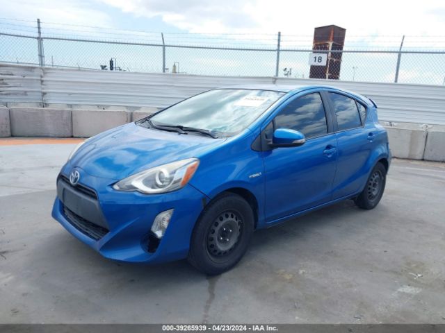 JTDKDTB38F1107709 Toyota Prius C One