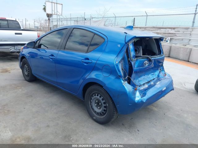 JTDKDTB38F1107709 Toyota Prius C One