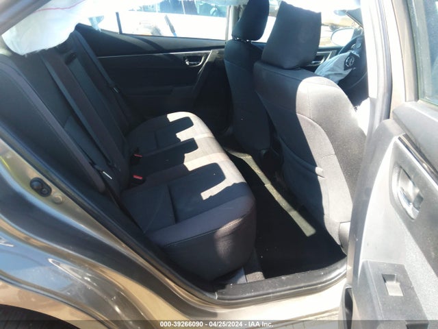 Toyota COROLLA LE 2018 2T1BURHE8JC024748 Image 8
