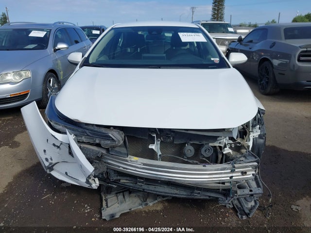 Toyota Corolla Hybrid Le 2021 JTDEAMDE9MJ014656 Image 13