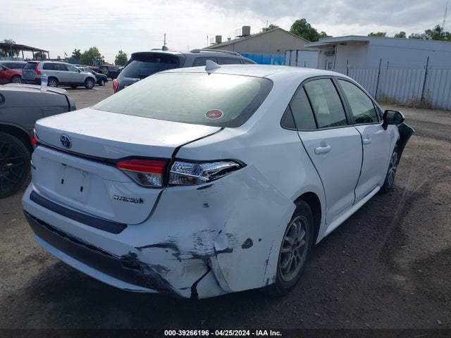 Toyota Corolla Hybrid Le 2021 JTDEAMDE9MJ014656 Image 4