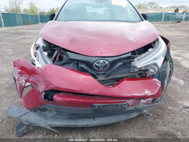 NMTKHMBX1JR026445 Toyota C-hr Xle Premium