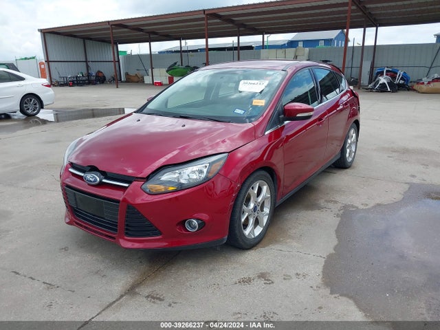 Ford Focus Titanium 2014 1FADP3N29EL442067 Image 2