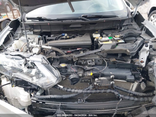 Nissan ROGUE SV 2018 5N1AT2MV0JC731018 Image 10